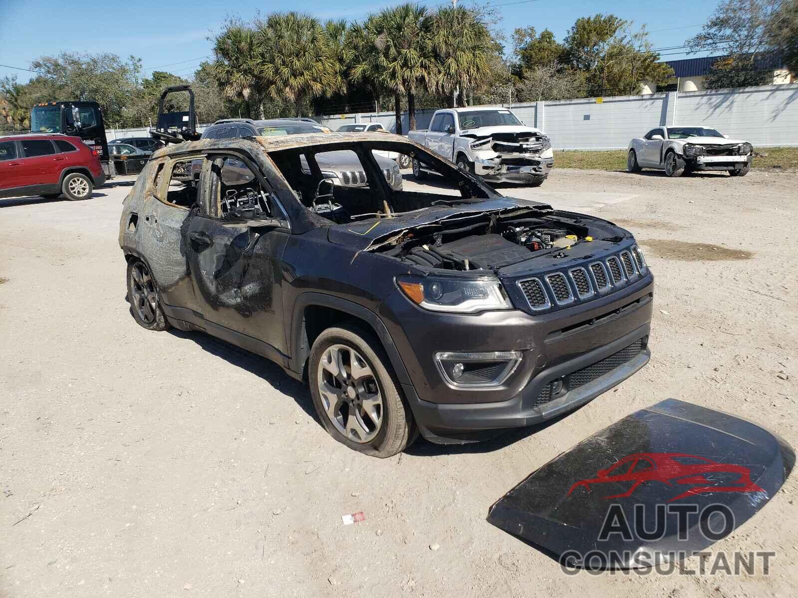 JEEP COMPASS 2018 - 3C4NJCCB0JT211480