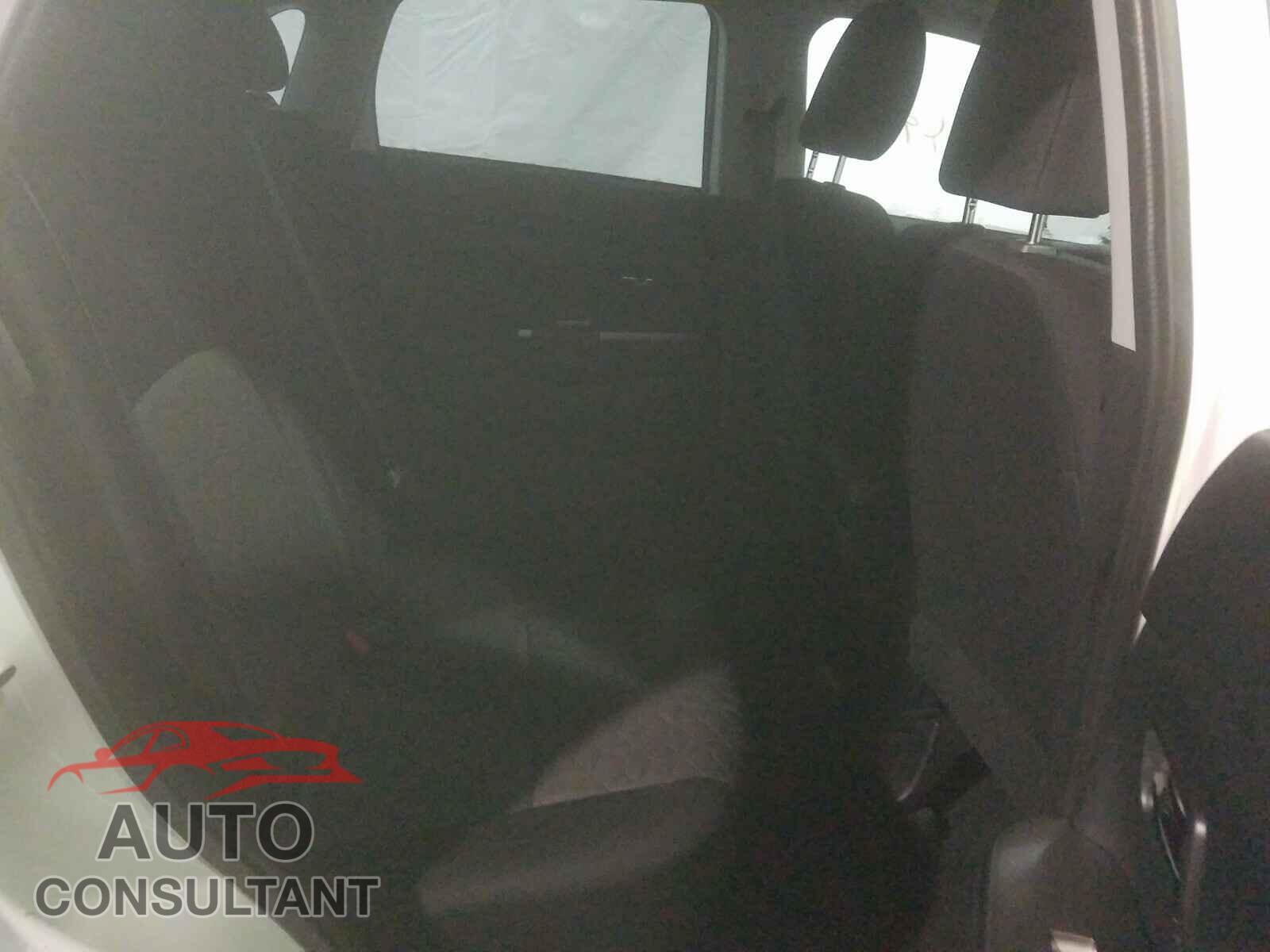 MITSUBISHI OUTLANDER 2020 - JA4AR3AUXLU018123
