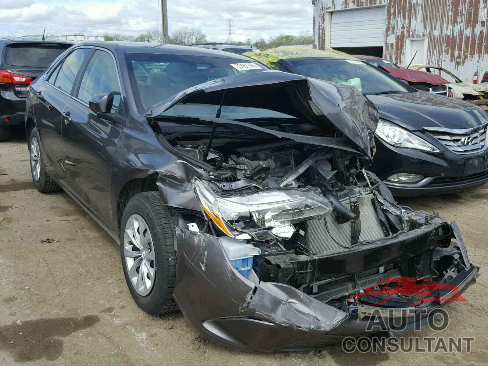 TOYOTA CAMRY 2016 - 4T4BF1FK3GR527489