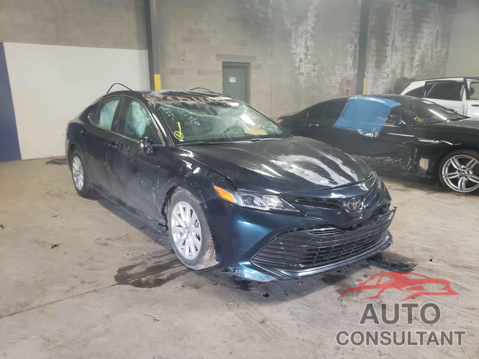 TOYOTA CAMRY 2018 - 4T1B11HKXJU628171