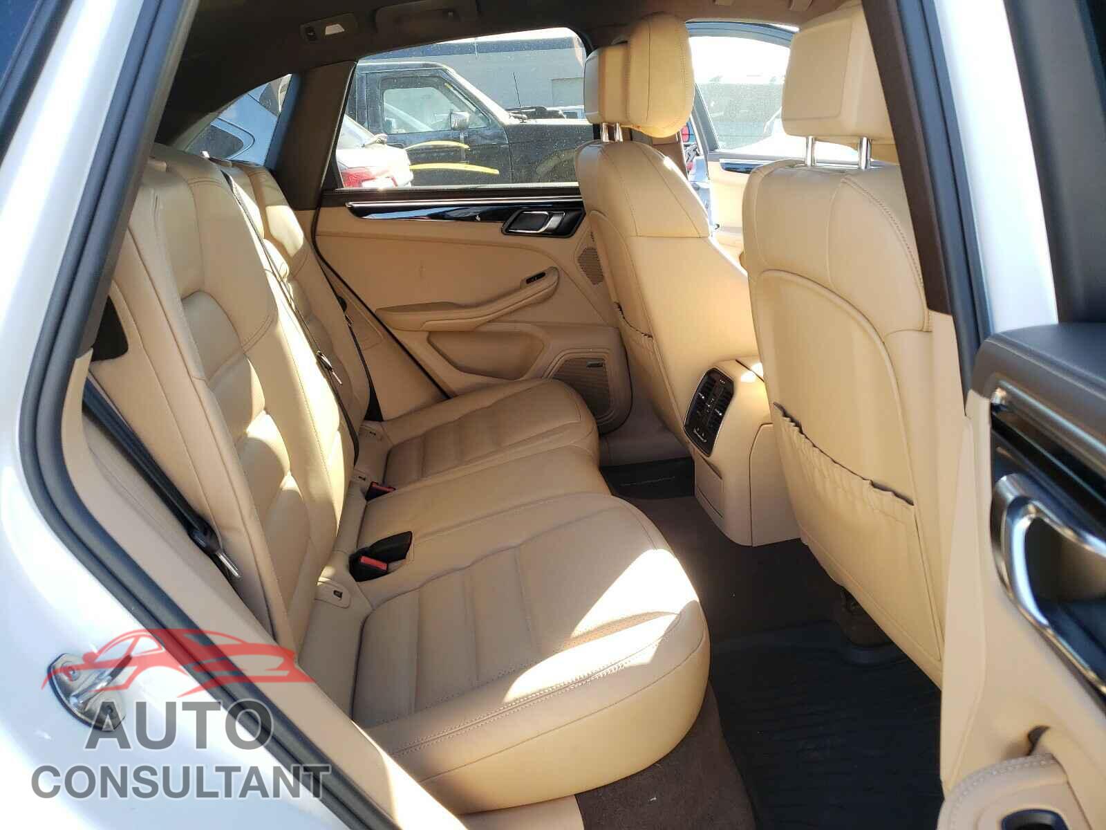 PORSCHE MACAN 2016 - WP1AB2A56GLB46432