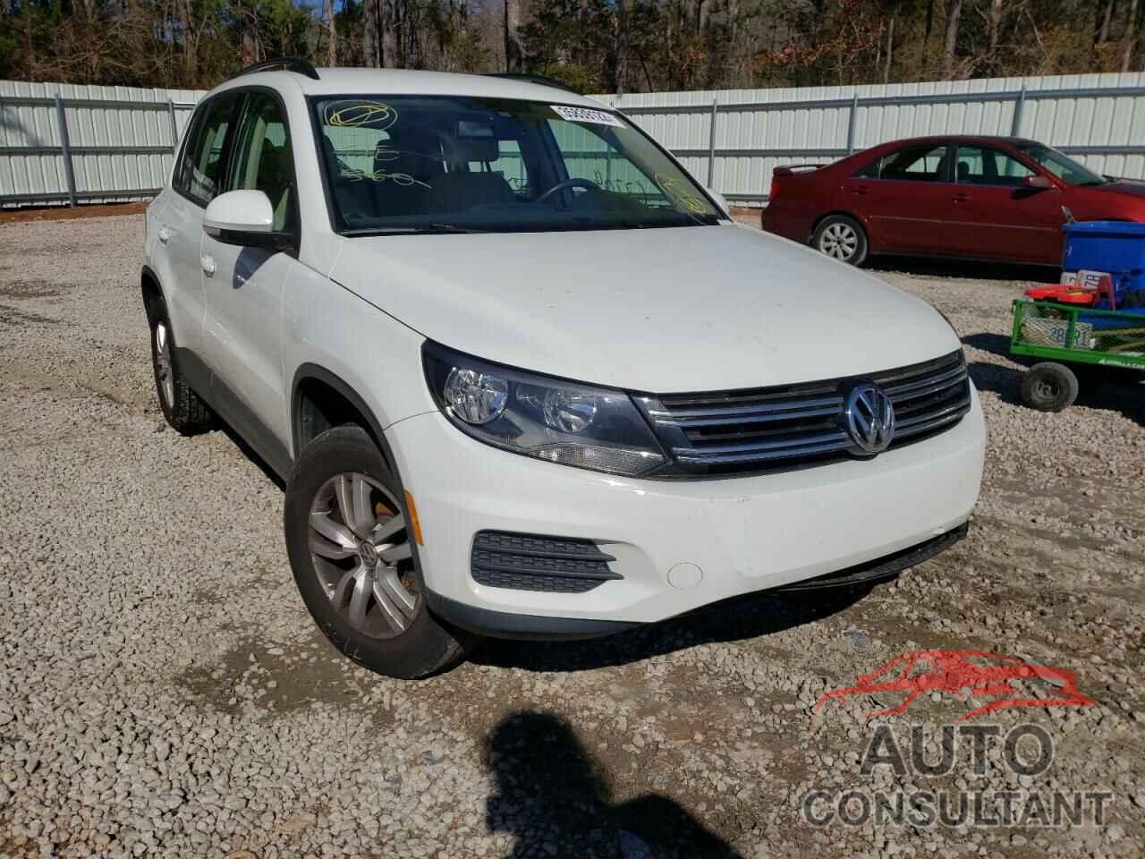 VOLKSWAGEN TIGUAN 2017 - WVGBV7AX1HW513292