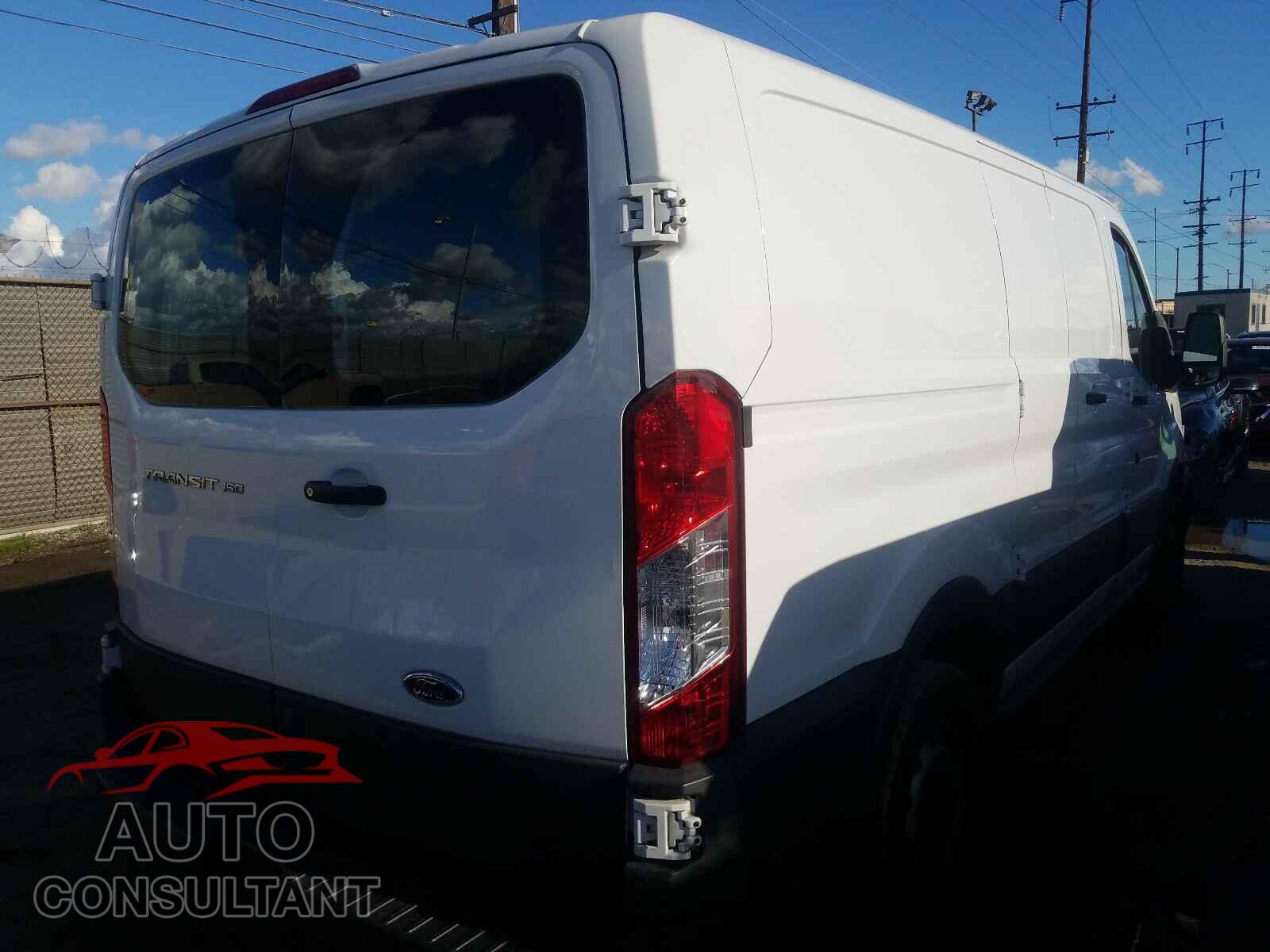 FORD TRANSIT CO 2018 - 1FTYE1ZM3JKB20896