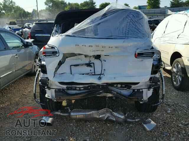 PORSCHE CAYENNE 2017 - WP1AA2A27HKA85124