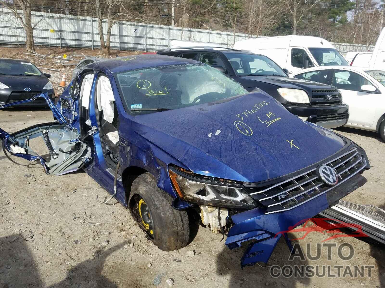 VOLKSWAGEN PASSAT 2017 - 1VWDT7A37HC058110