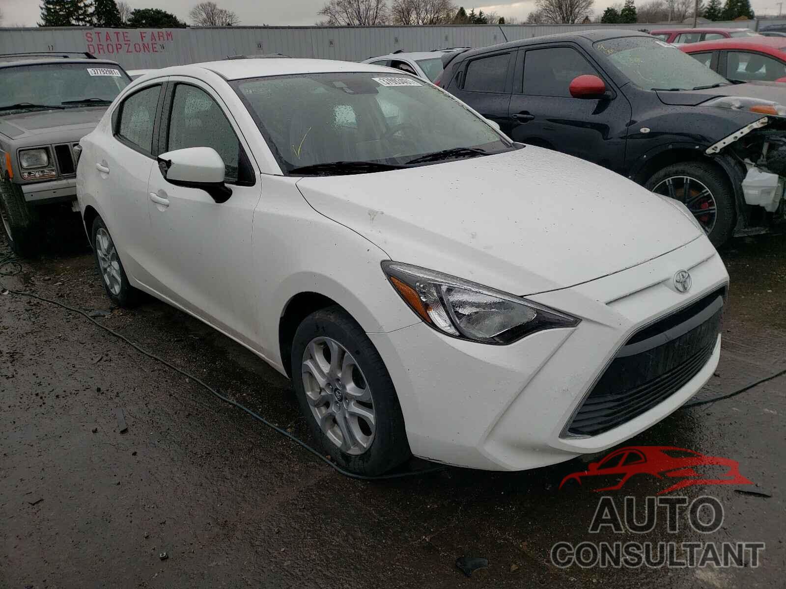 TOYOTA YARIS 2017 - 3MYDLBYV6HY179782