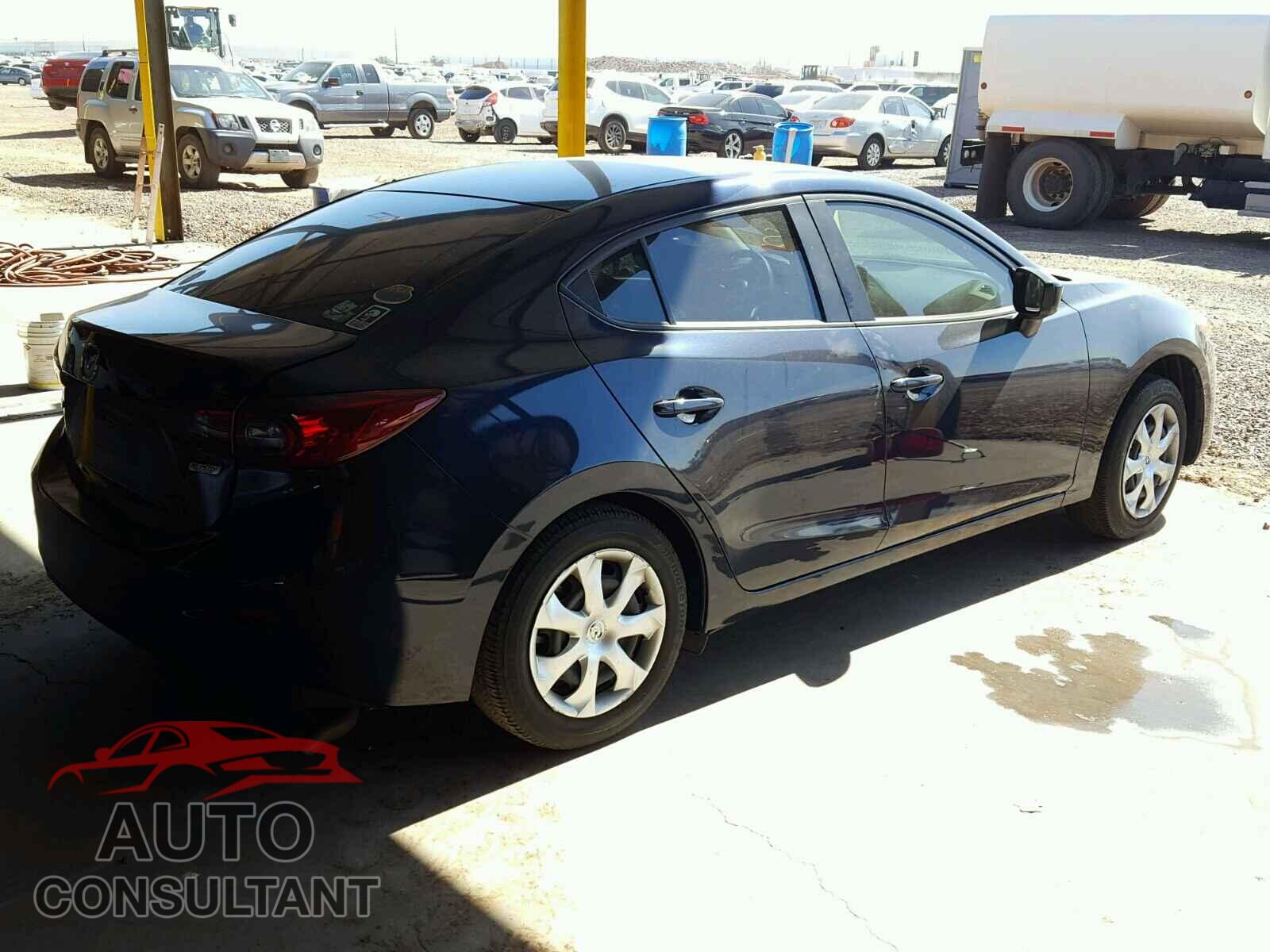 MAZDA 3 2017 - 3MZBN1U79HM104712