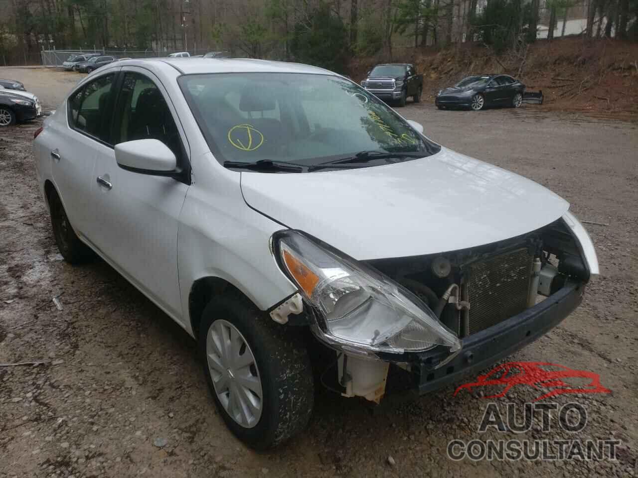 NISSAN VERSA 2018 - 3N1CN7AP8JK408312