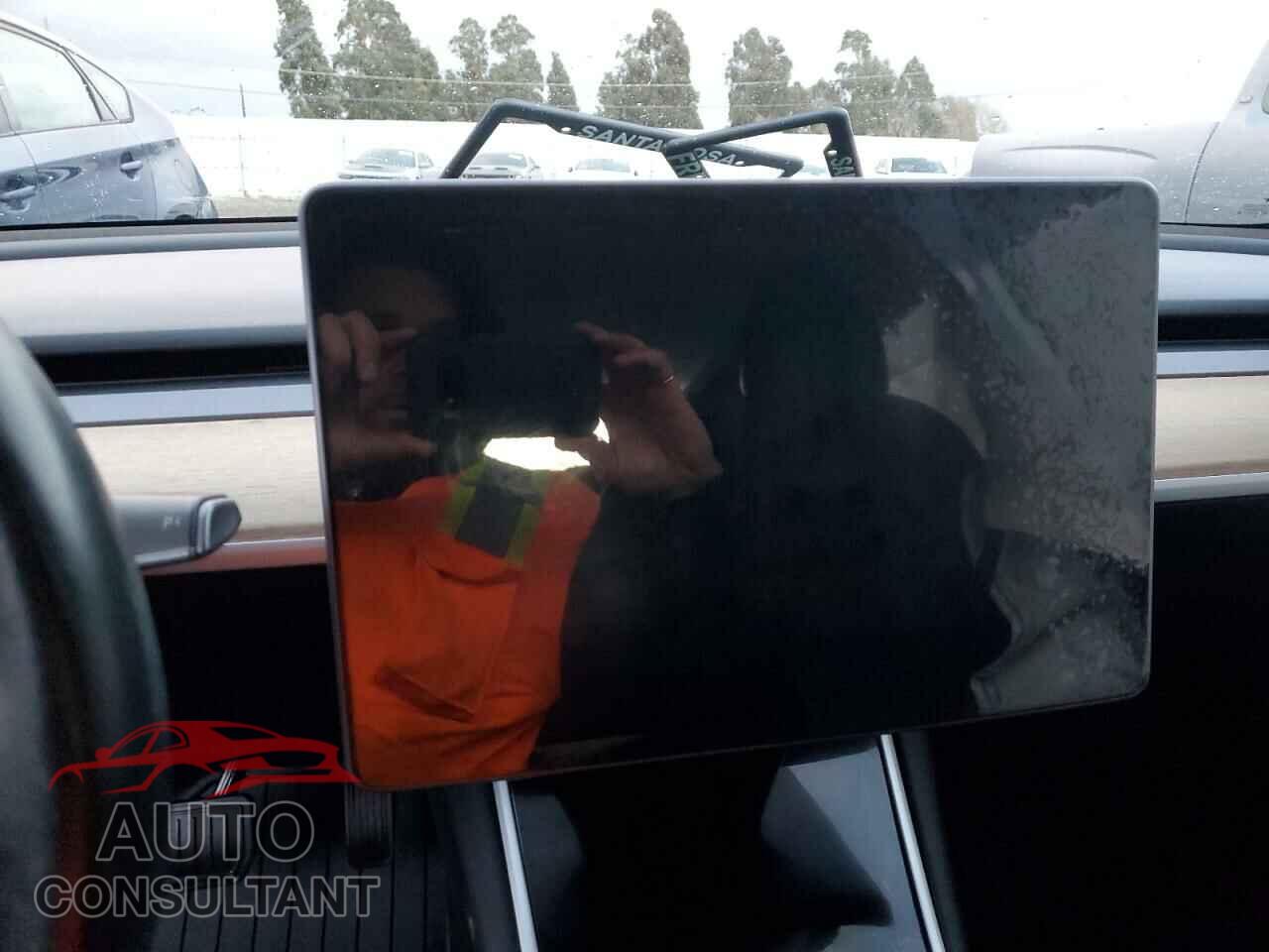 TESLA MODEL 3 2018 - 5YJ3E1EA9JF036830