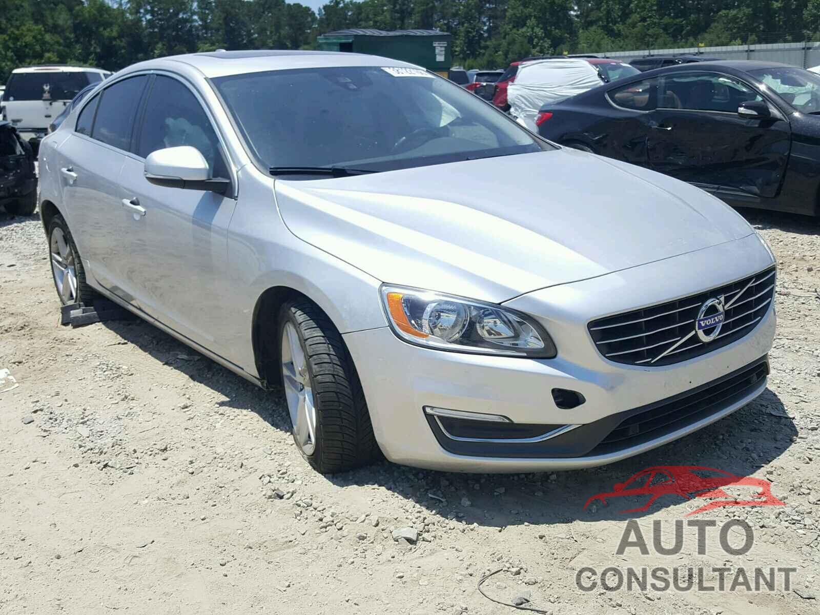 VOLVO S60 2015 - YV140MFBXF1310817