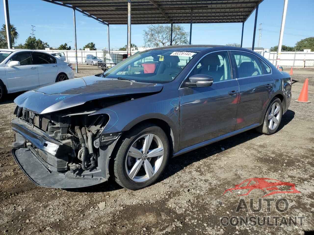 VOLKSWAGEN PASSAT 2015 - 1VWBT7A32FC041591