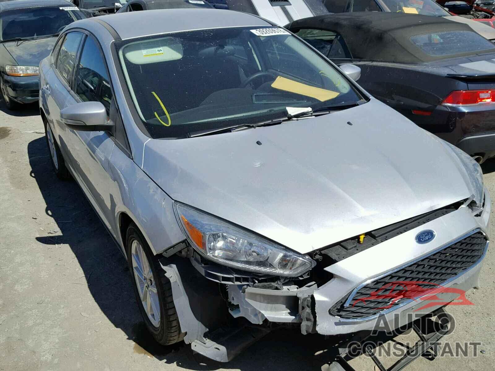 FORD FOCUS 2015 - 1FADP3F29FL249546