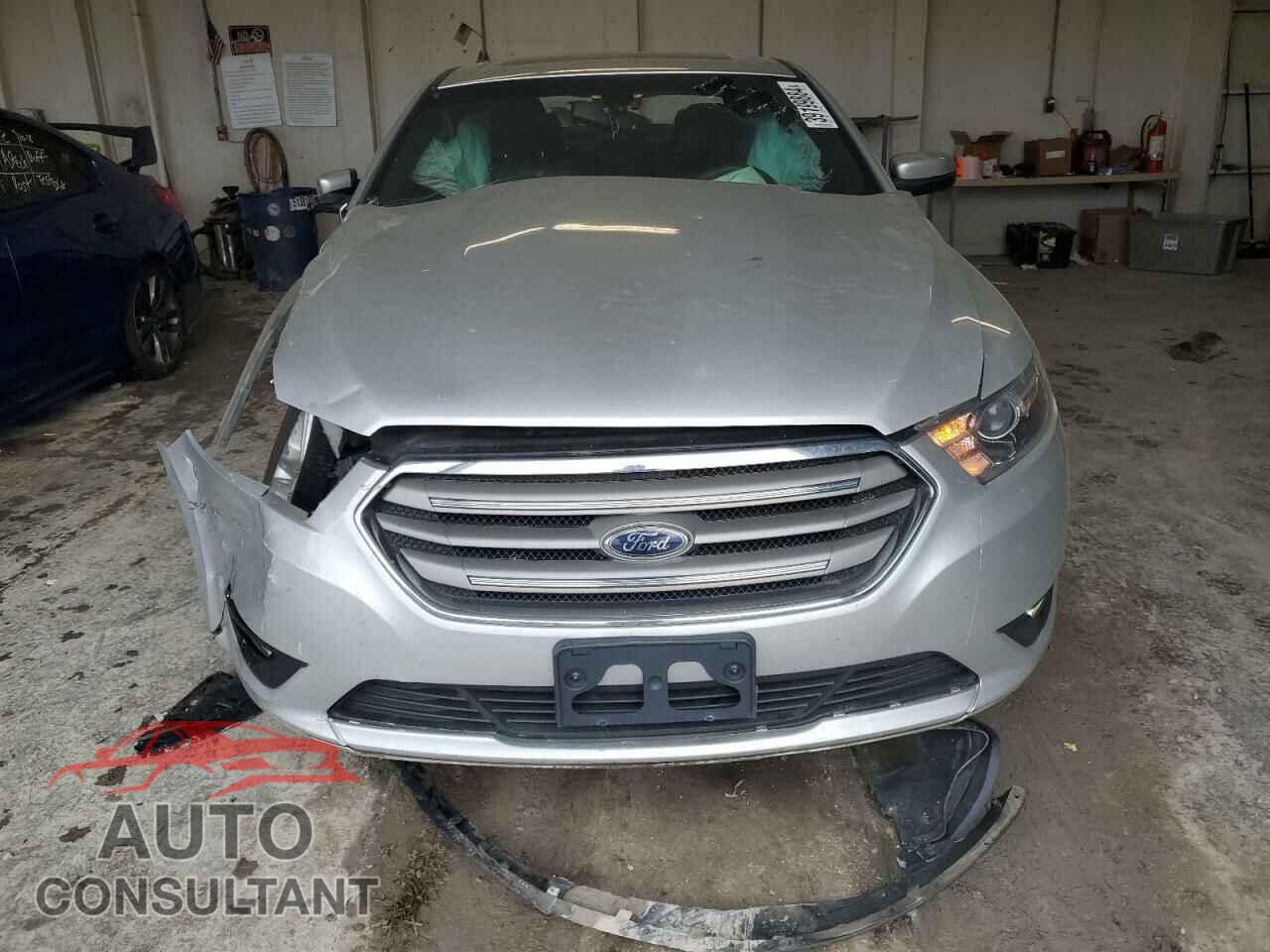 FORD TAURUS 2017 - 1FAHP2E8XHG116789