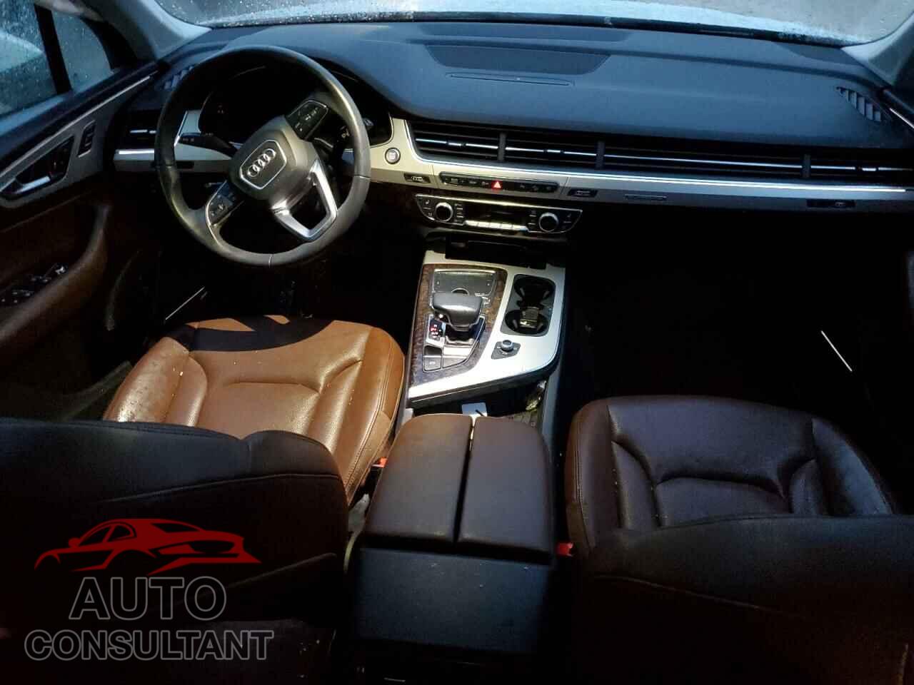 AUDI Q7 2019 - WA1LHAF70KD031836