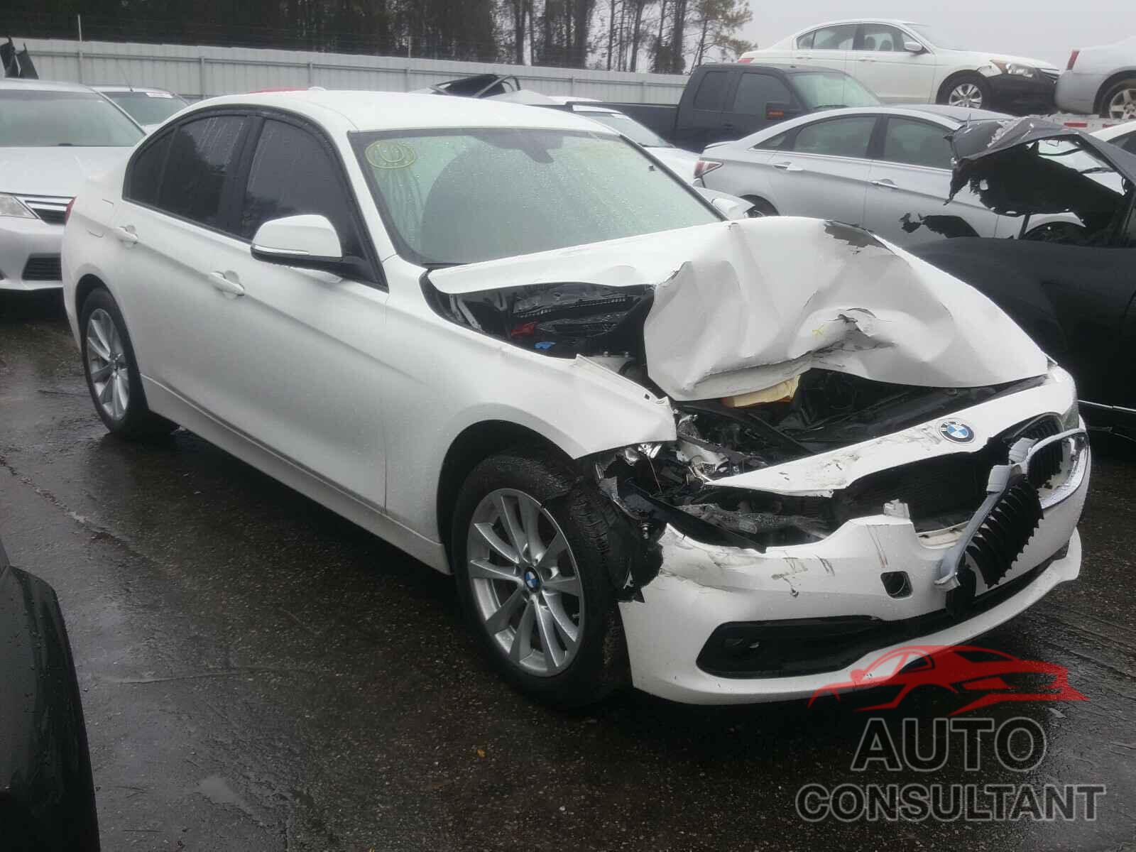 BMW 3 SERIES 2017 - WBA8E1G50HNU13687