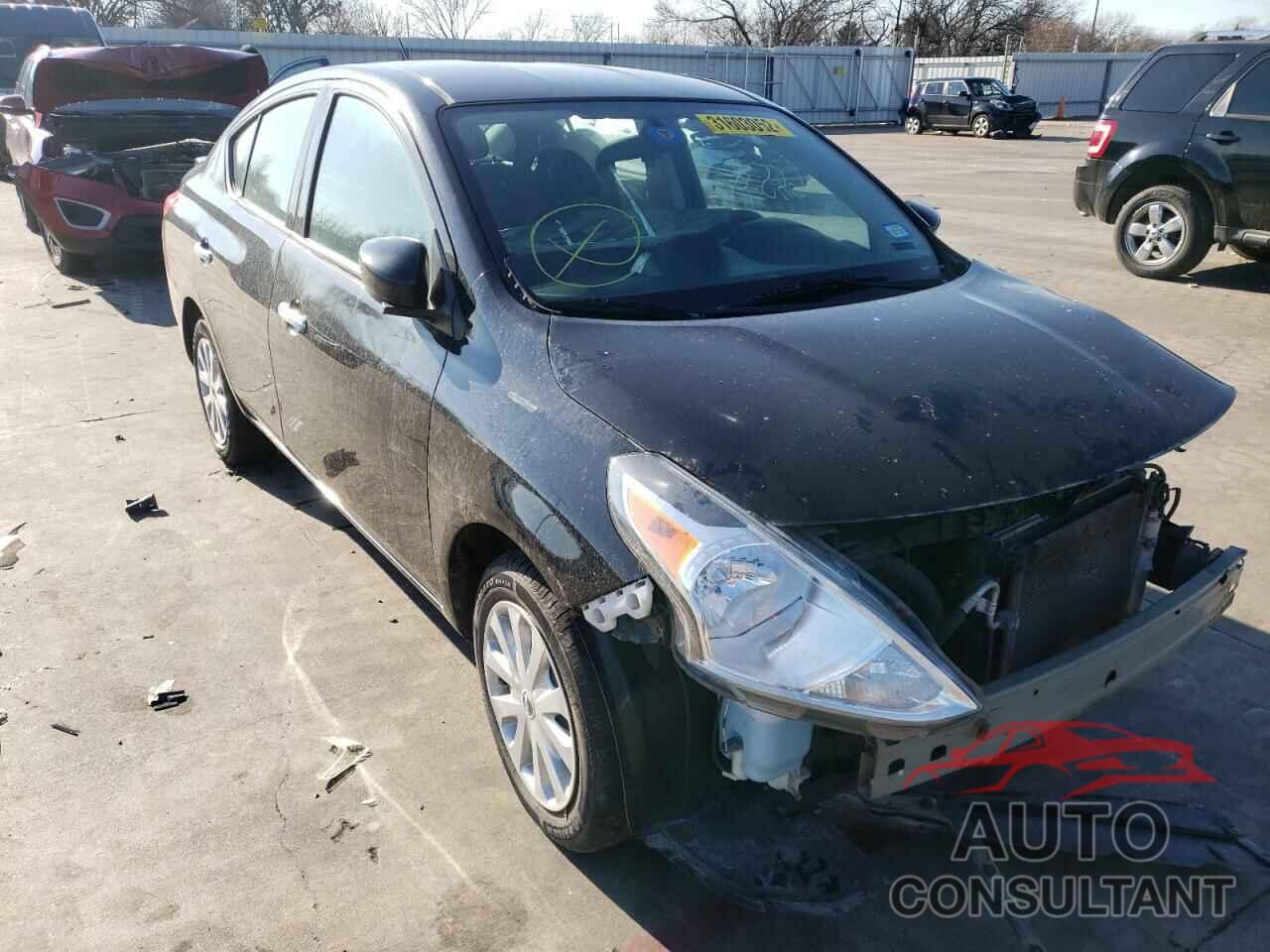 NISSAN VERSA 2018 - 3N1CN7APXJL879811