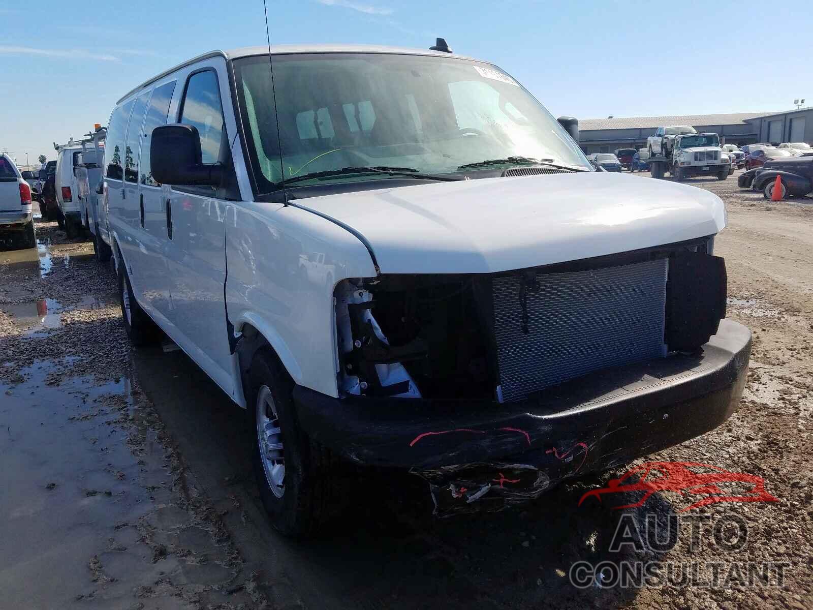 CHEVROLET EXPRESS 2019 - 1FADP3F24JL332729