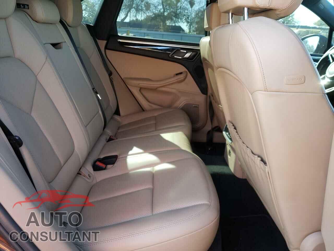 PORSCHE MACAN 2019 - WP1AA2A58KLB00936