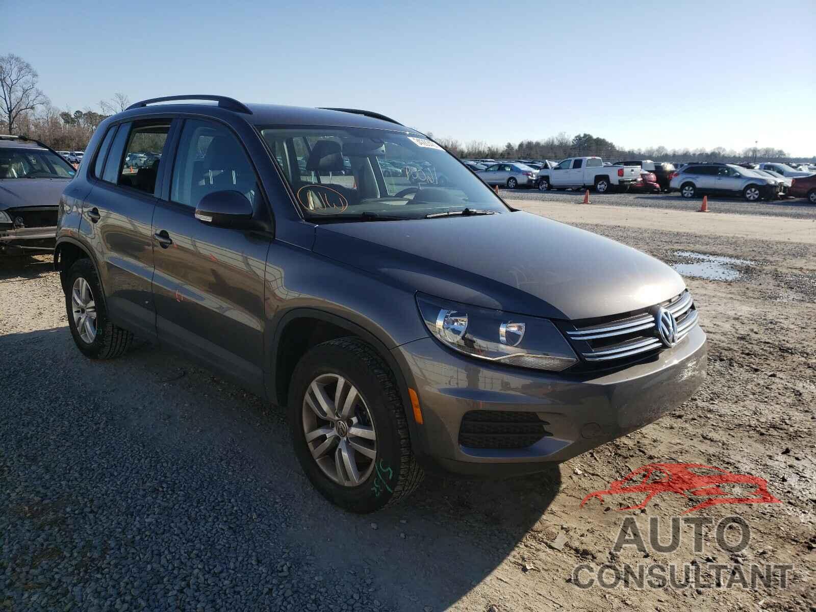 VOLKSWAGEN TIGUAN 2017 - WVGAV7AX4HK031497