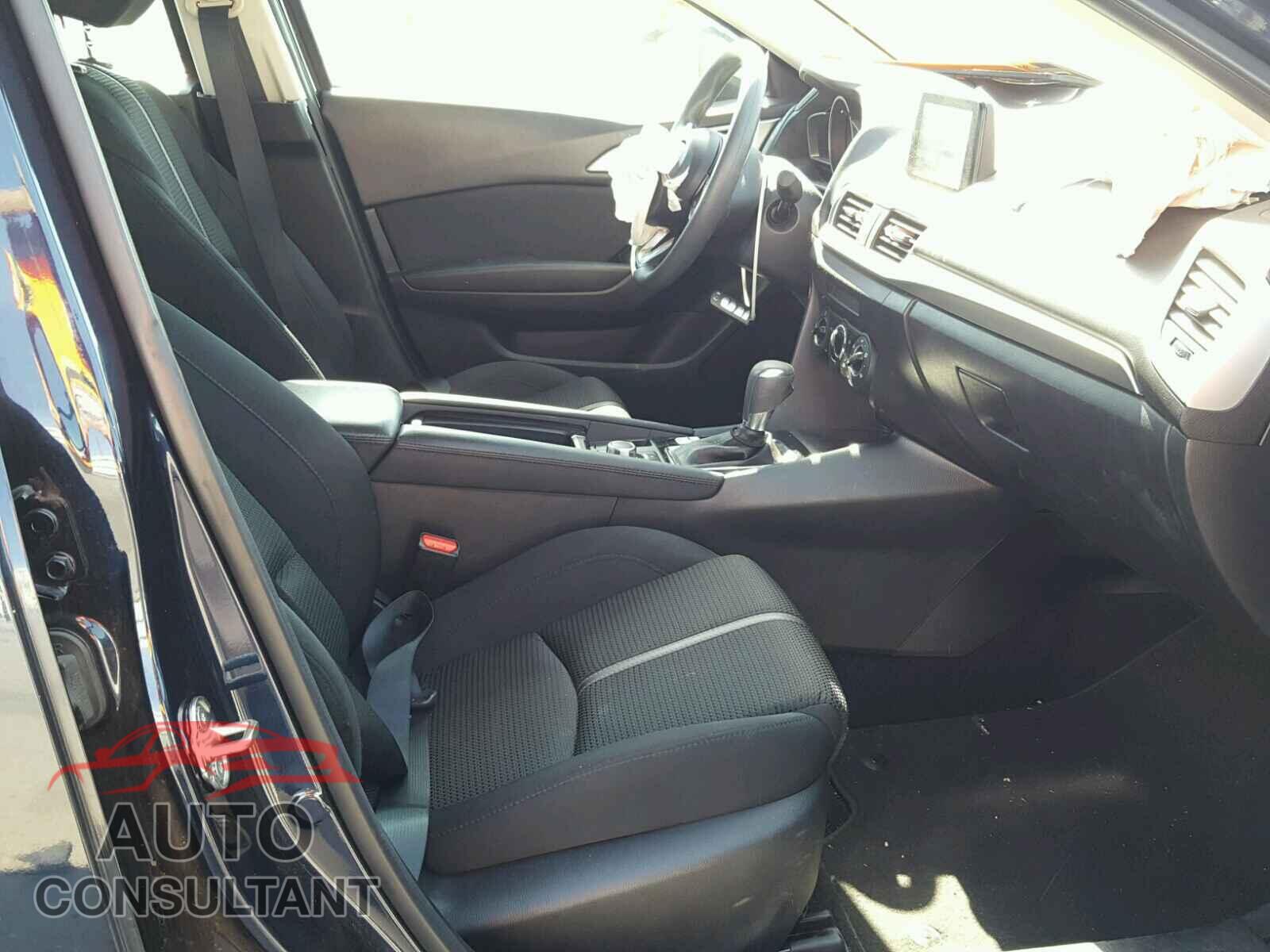 MAZDA 3 2017 - 3MZBN1U73HM114233