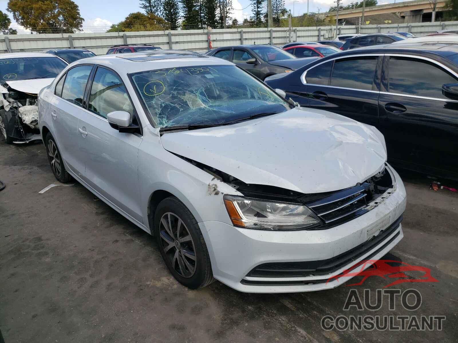 VOLKSWAGEN JETTA 2017 - 3VWB67AJ0HM339581