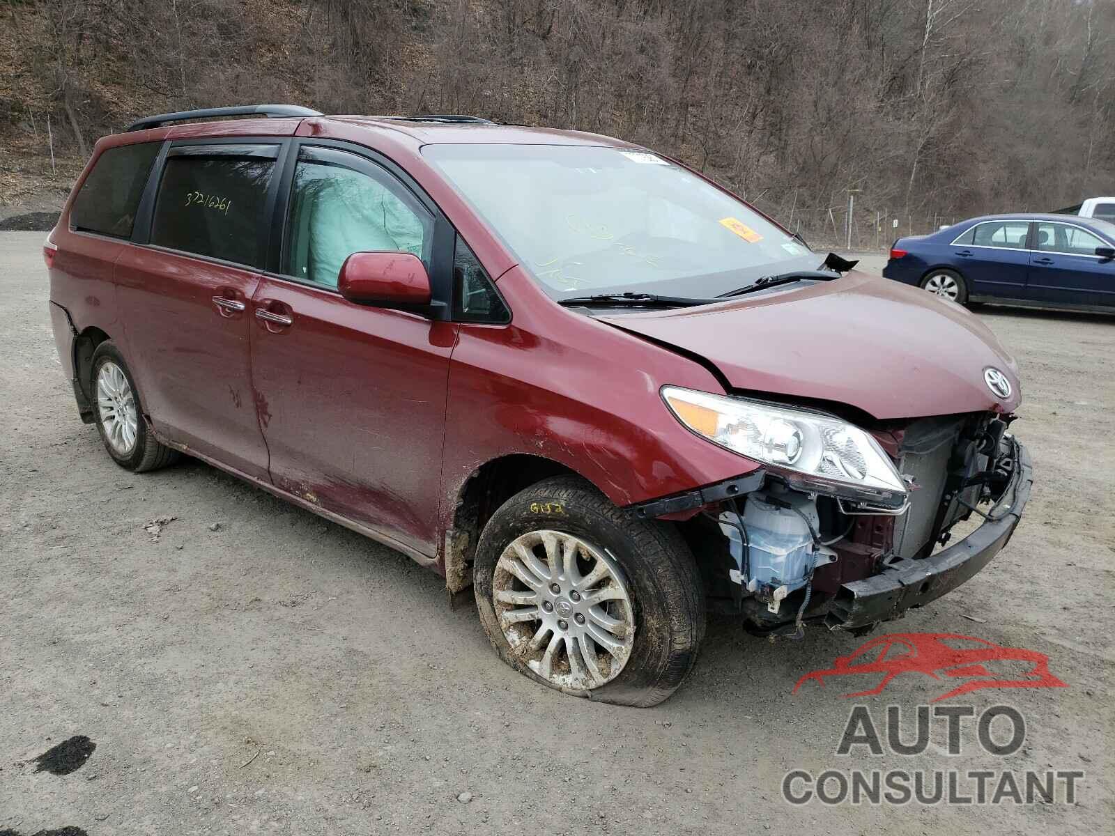 TOYOTA SIENNA 2017 - 5TDYZ3DC7HS817781