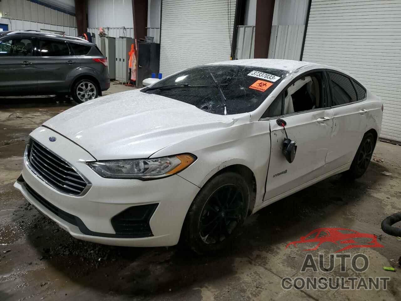 FORD FUSION 2019 - 3FA6P0LU8KR196864