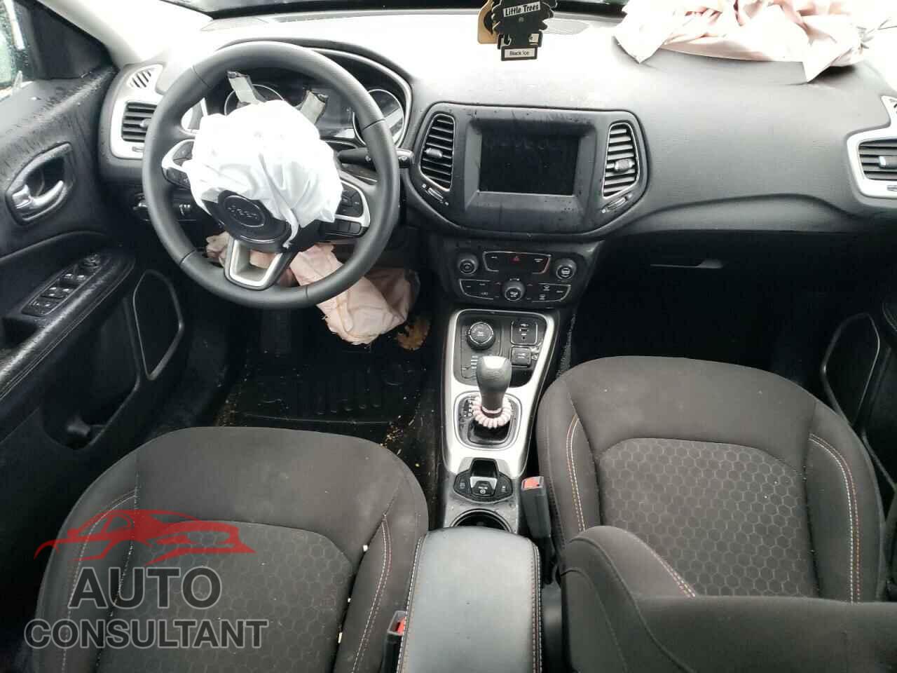 JEEP COMPASS 2020 - 3C4NJDAB6LT107104