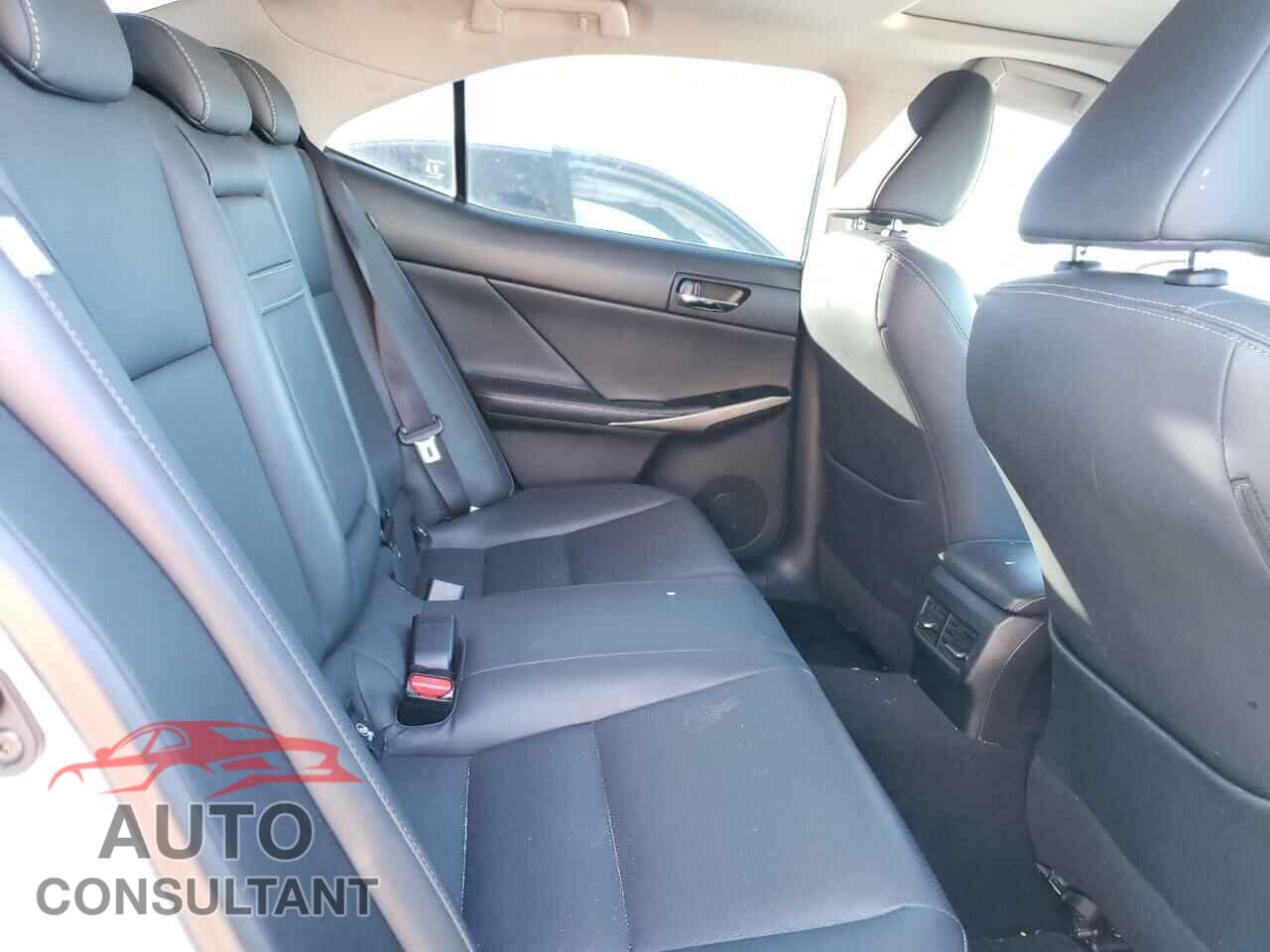 LEXUS IS 2015 - JTHBF1D2XF5053968