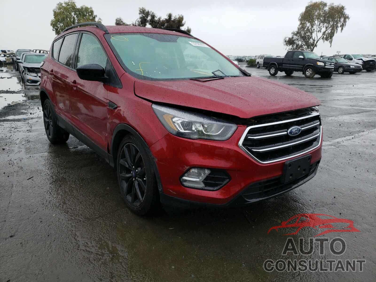 FORD ESCAPE 2018 - 1FMCU0GD4JUD22303
