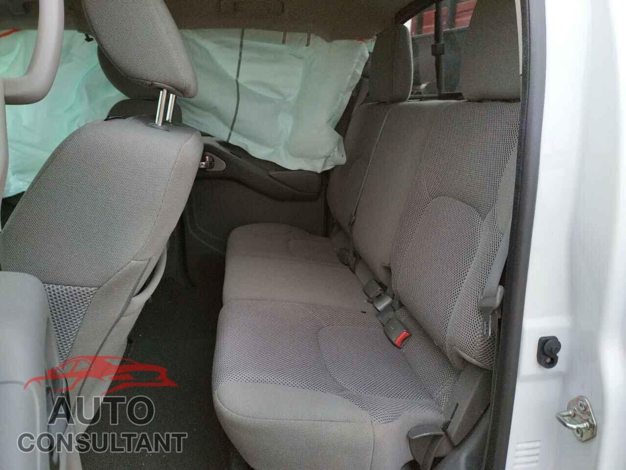 NISSAN FRONTIER 2019 - 1N6AD0EV1KN703980