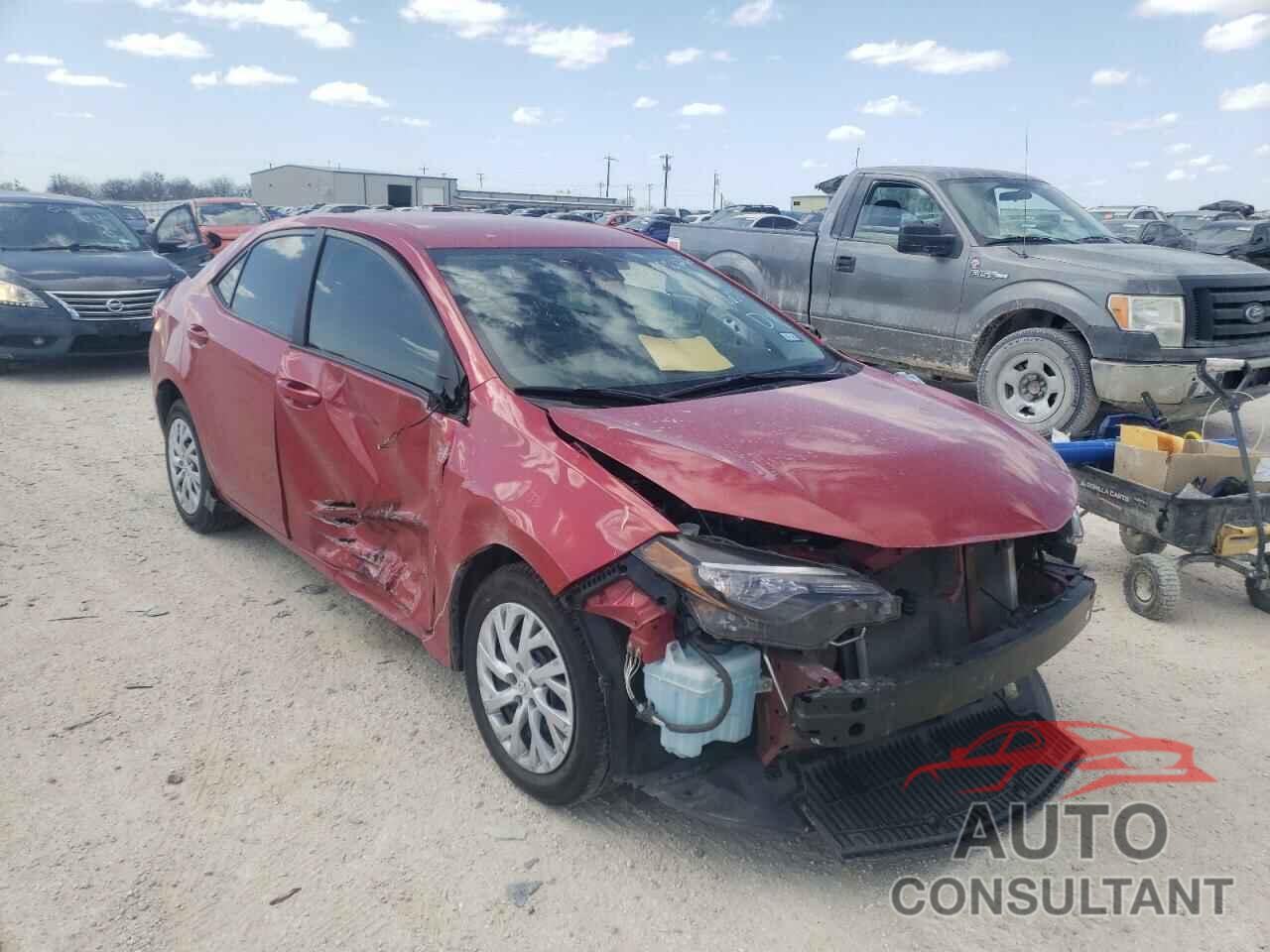 TOYOTA COROLLA 2018 - 5YFBURHE3JP775997