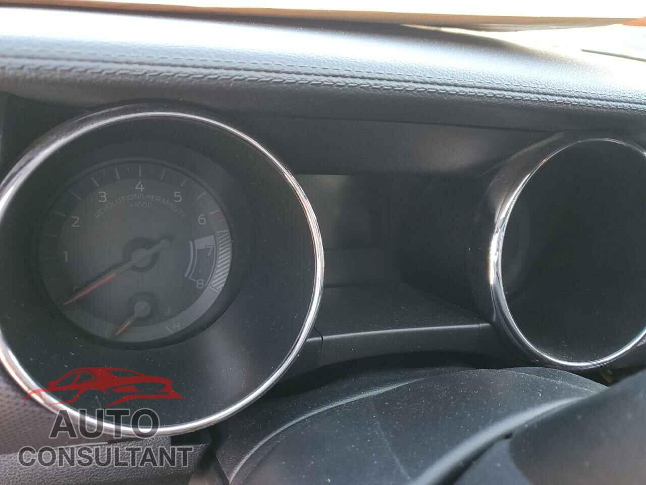 FORD MUSTANG 2017 - 1FA6P8CF5H5272942
