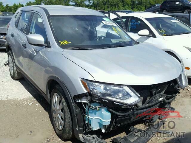 NISSAN ROGUE S 2017 - KNMAT2MT1HP555201