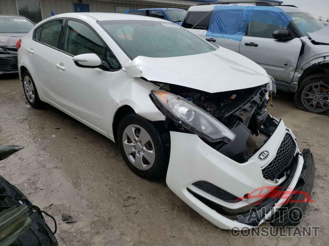 KIA FORTE 2016 - KNAFX4A6XG5537307