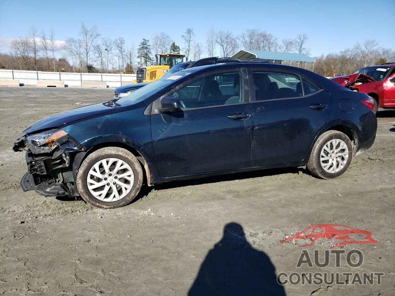 TOYOTA COROLLA 2018 - 5YFBURHE3JP806889