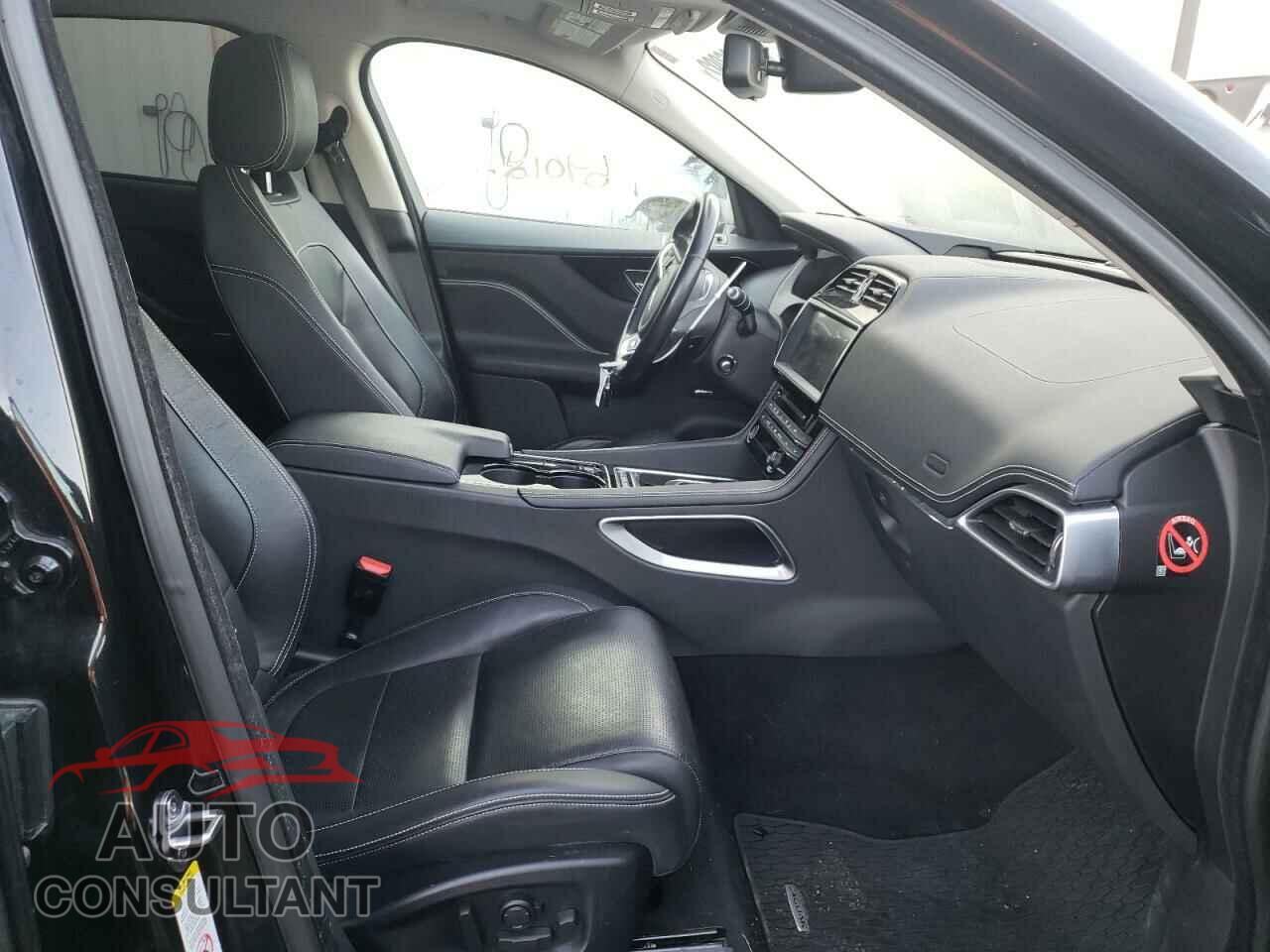 JAGUAR F-PACE 2017 - SADCL2BV4HA883720