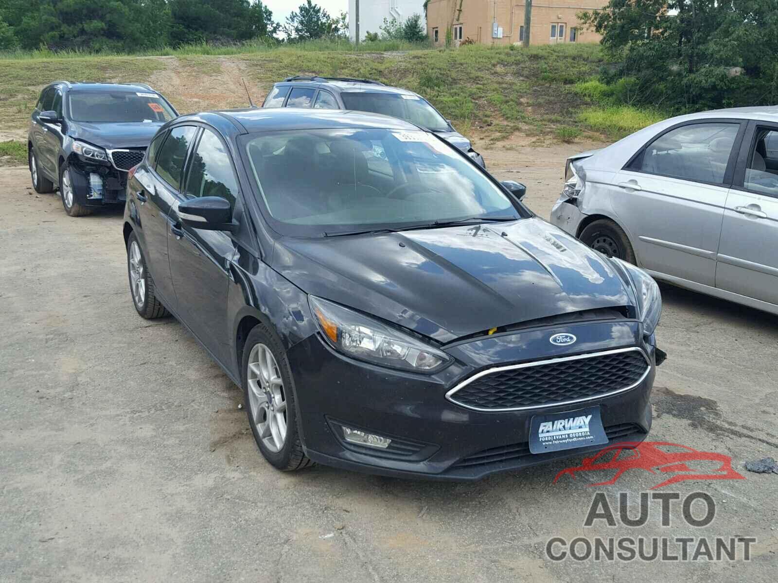 FORD FOCUS 2015 - 1FADP3K21FL319515
