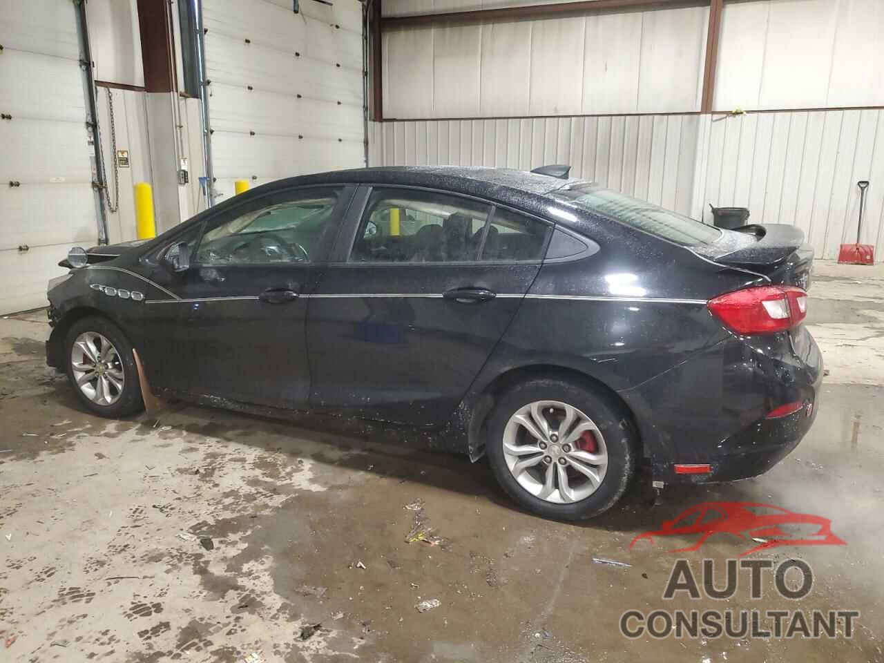 CHEVROLET CRUZE 2019 - 1G1BC5SMXK7109288