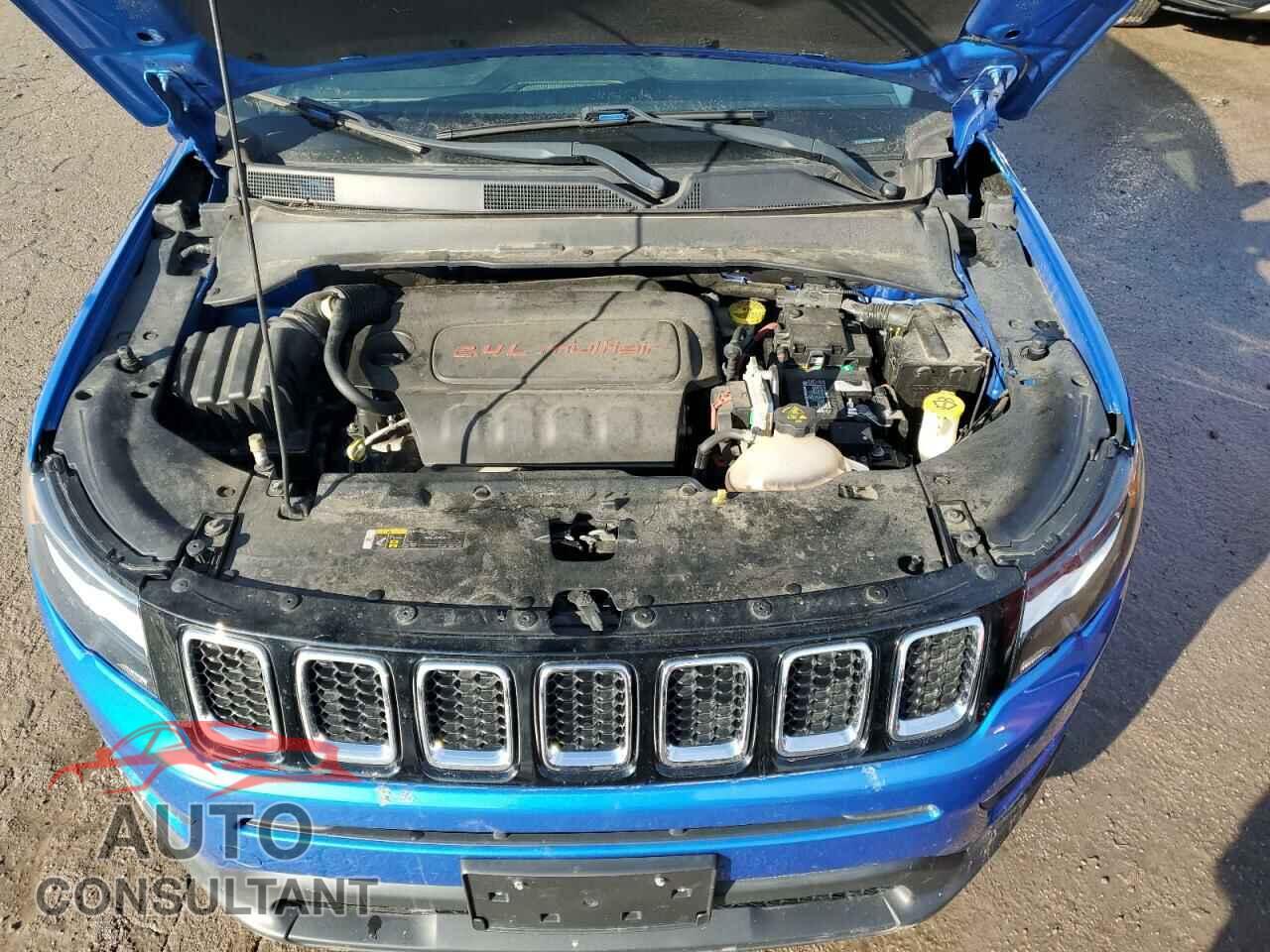 JEEP COMPASS 2018 - 3C4NJDBB5JT393345