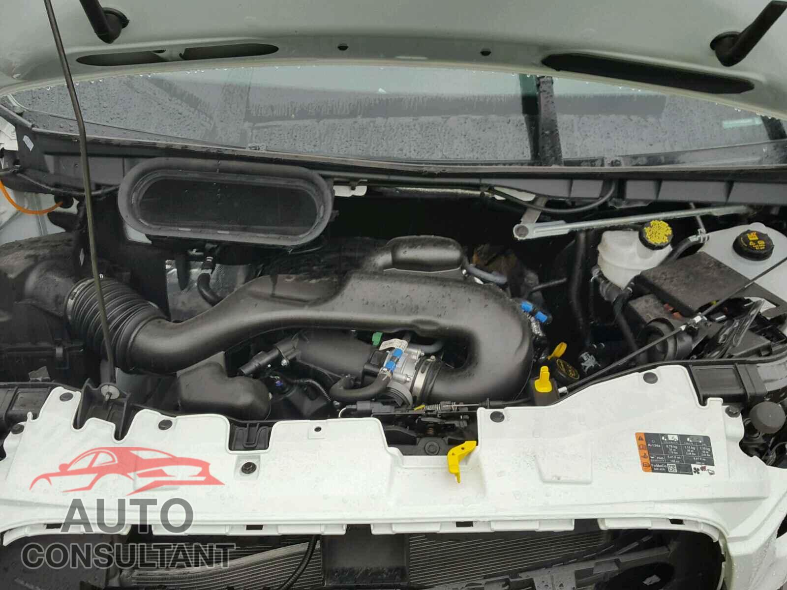 FORD TRANSIT CO 2017 - 1FTYE1YM8HKB34692