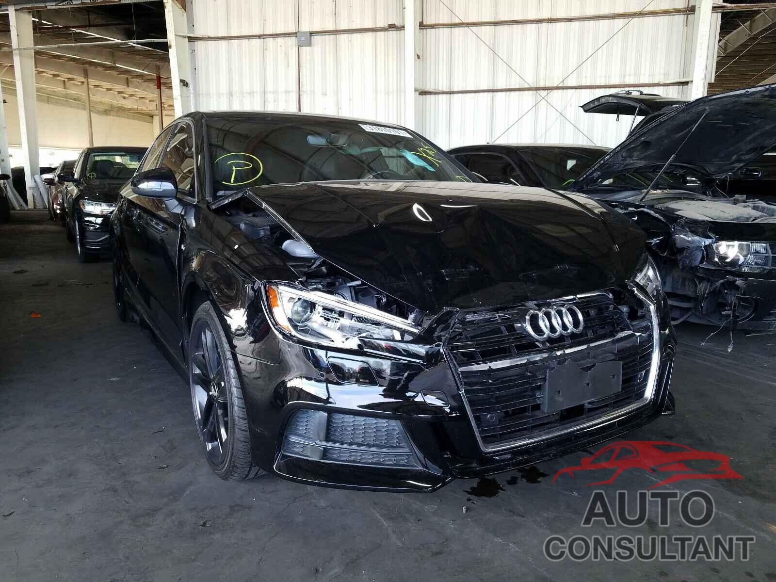 AUDI A3 2018 - WAUJ8GFF7J1002595