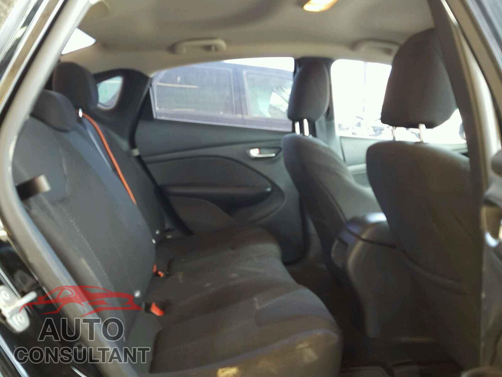 DODGE DART 2016 - 1C3CDFAA2GD555924