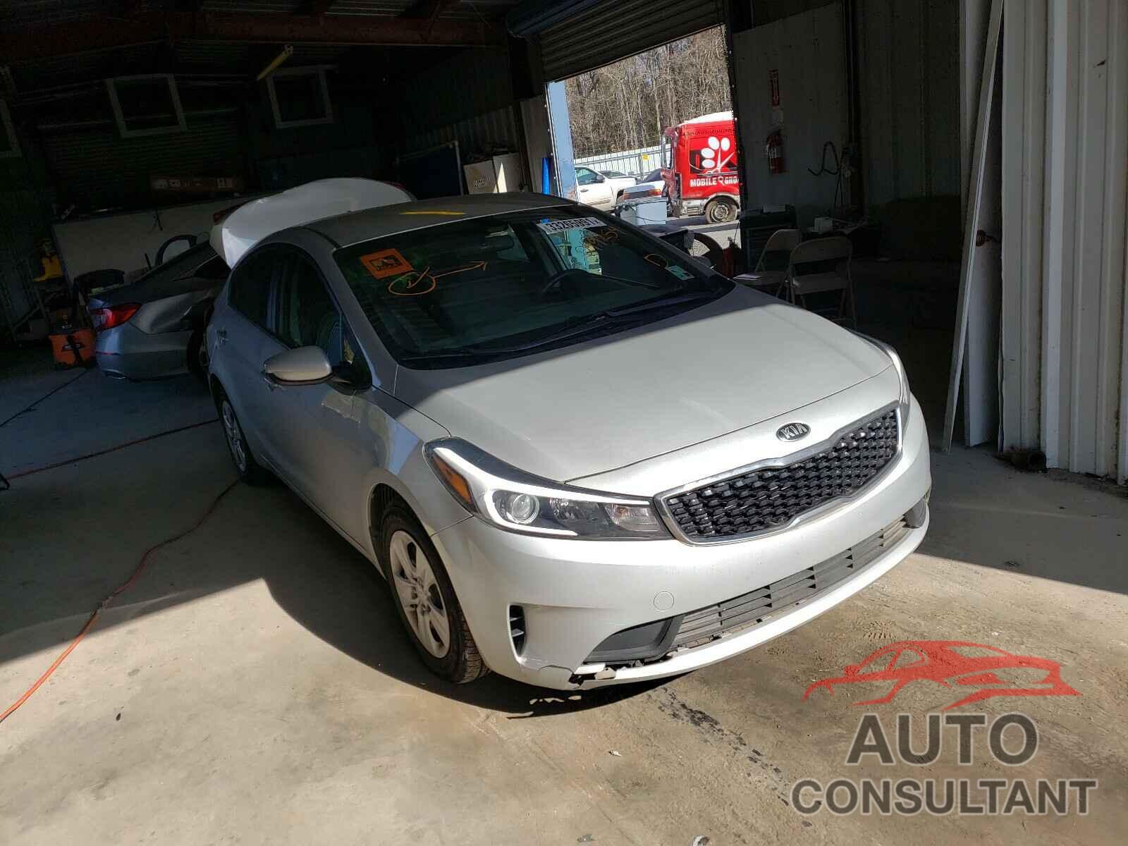 KIA FORTE 2017 - 3KPFK4A77HE049254