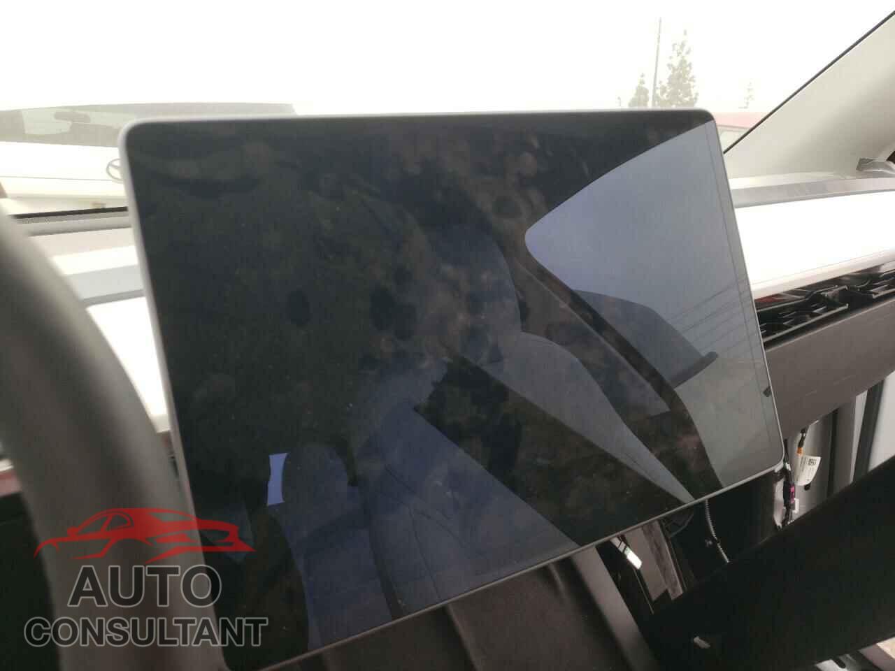 TESLA MODEL Y 2021 - 5YJYGDEF9MF267342