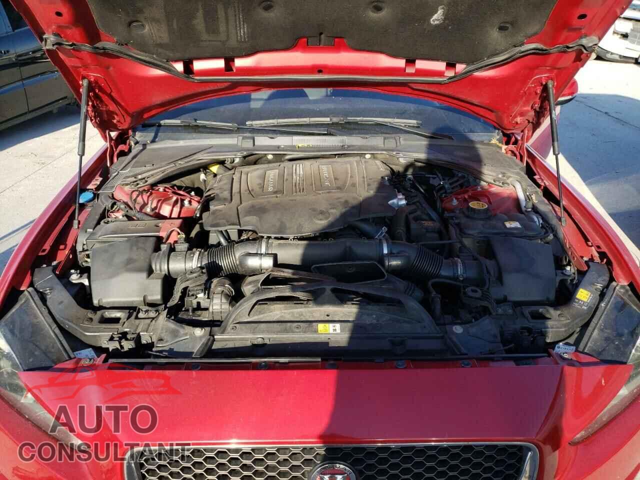 JAGUAR 2000 S-TYP 2017 - SAJAD4BV9HA966413