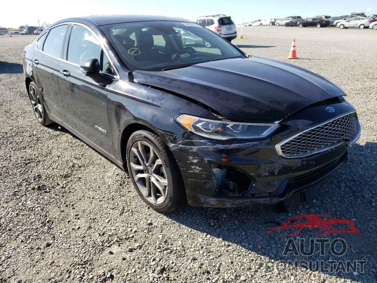 FORD FUSION 2019 - 3FA6P0RU8KR241471
