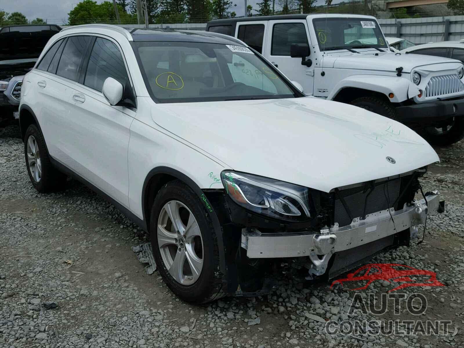 MERCEDES-BENZ GLC300 2018 - WDC0G4JB4JV028210