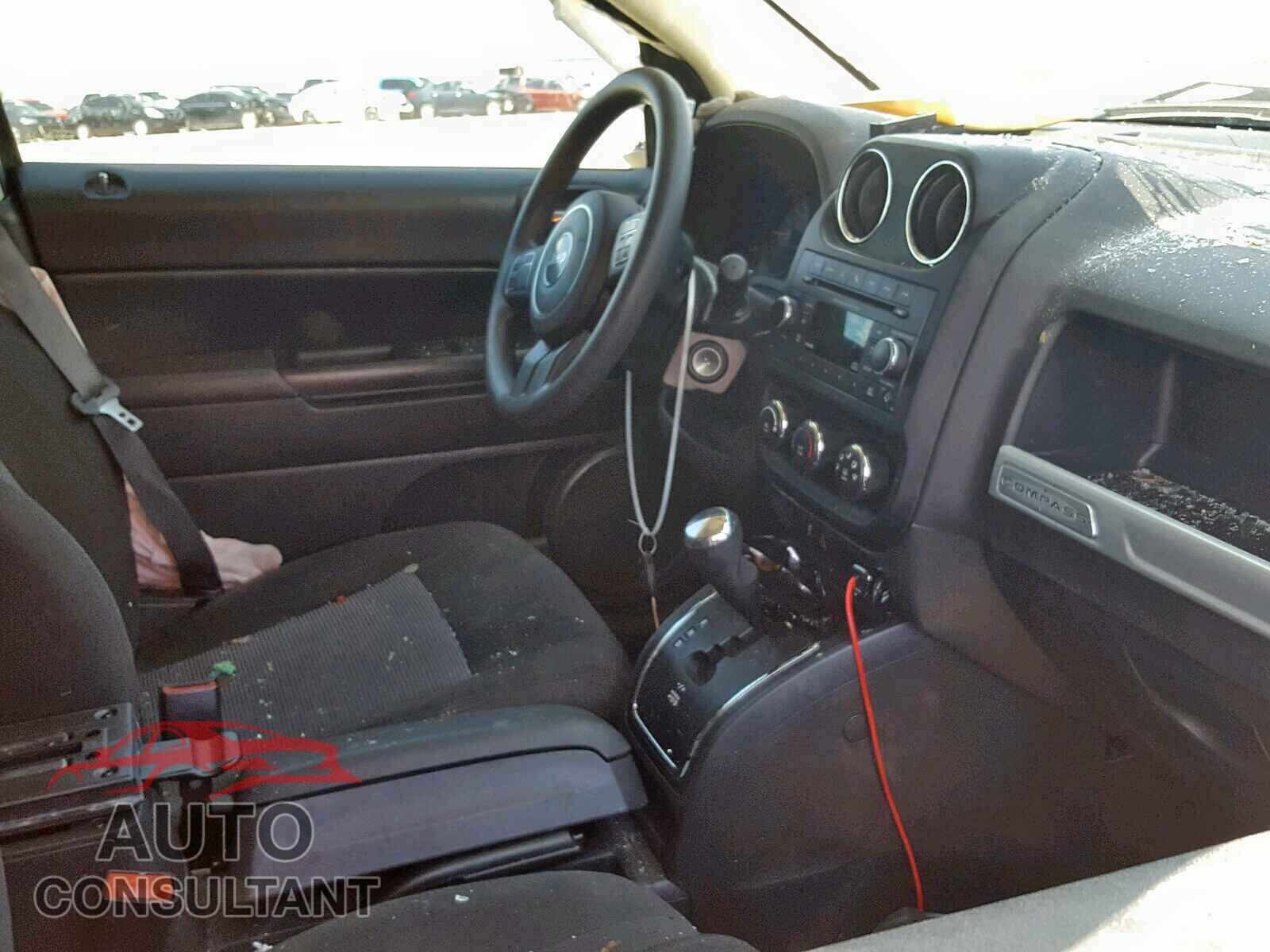 JEEP COMPASS SP 2016 - KNDPMCAC9M7896096