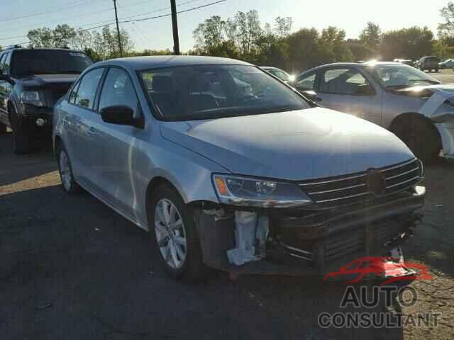 VOLKSWAGEN JETTA 2015 - 3VWD17AJXFM302901